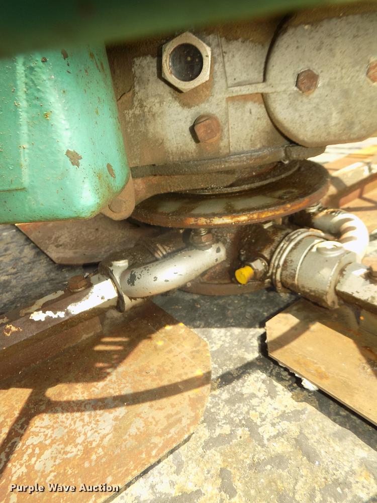 image for item DZ9502 MQ Whiteman BA48H power trowel