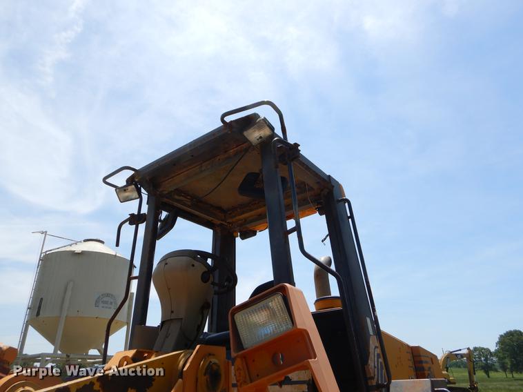 image for item EI9130 Case 721C wheel loader