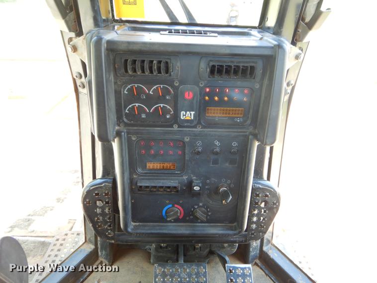 image for item EI9138 Caterpillar D6N XL dozer