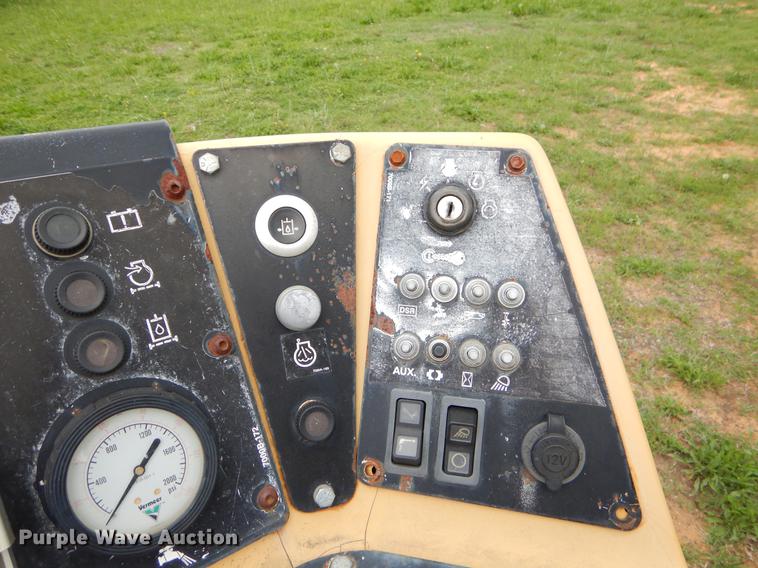 image for item EI9152 2000 Vermeer D33X44 directional boring unit