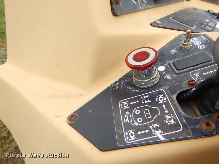 image for item EI9152 2000 Vermeer D33X44 directional boring unit