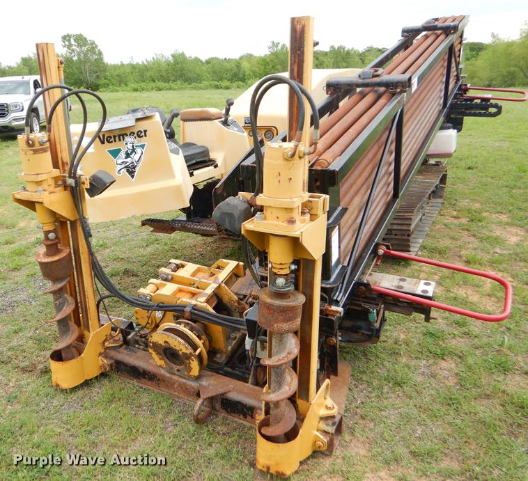 image for item EI9152 2000 Vermeer D33X44 directional boring unit
