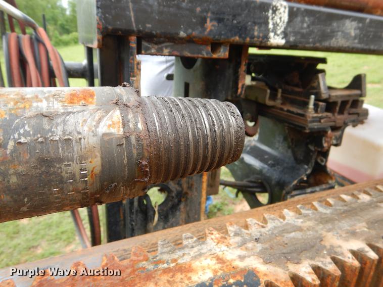 image for item EI9152 2000 Vermeer D33X44 directional boring unit