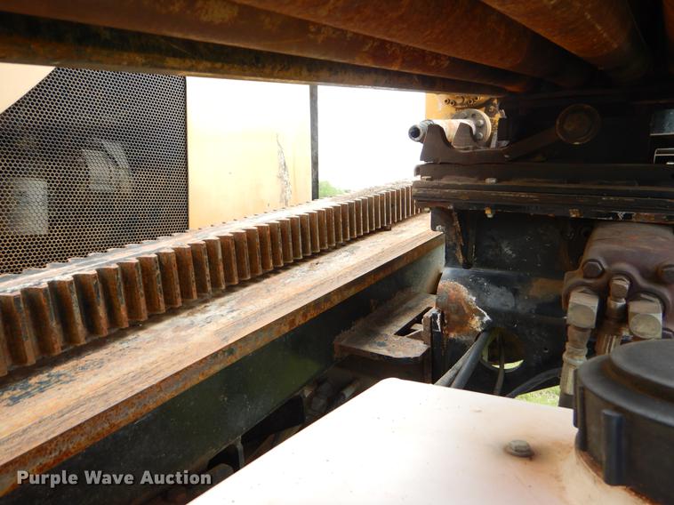 image for item EI9152 2000 Vermeer D33X44 directional boring unit