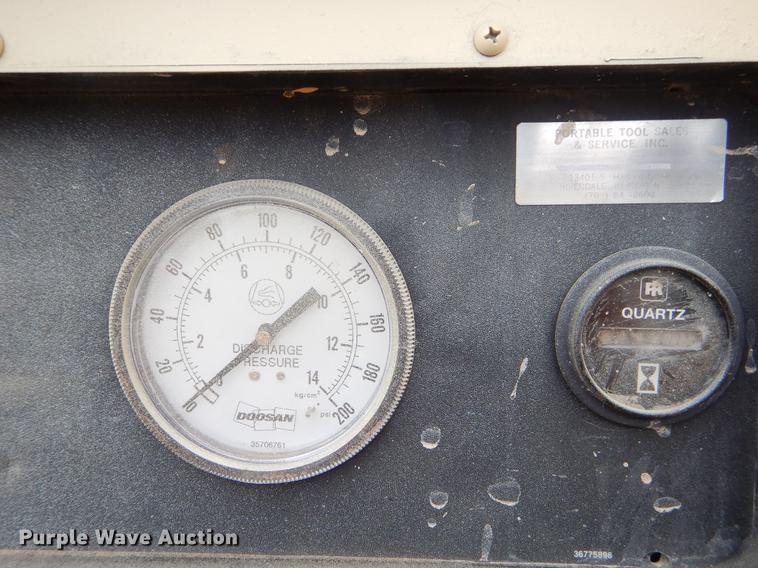 image for item EI9154 Ingersoll Rand 375 air compressor