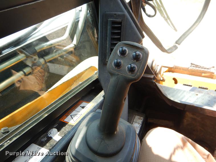 image for item EI9171 2010 John Deere 333D skid steer