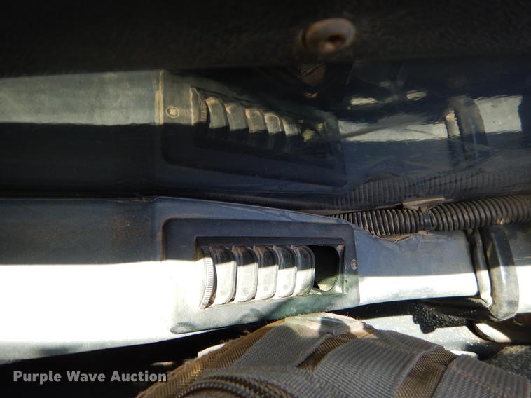 image for item EI9171 2010 John Deere 333D skid steer