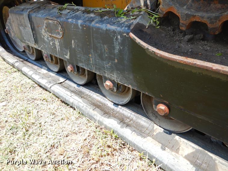 image for item EI9171 2010 John Deere 333D skid steer