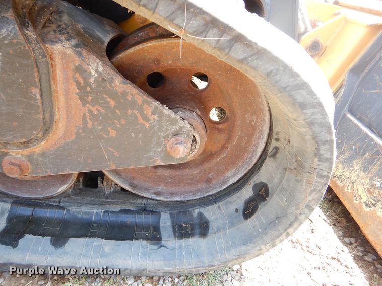 image for item EI9171 2010 John Deere 333D skid steer