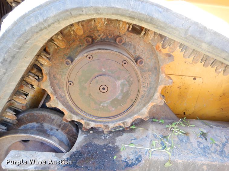 image for item EI9171 2010 John Deere 333D skid steer