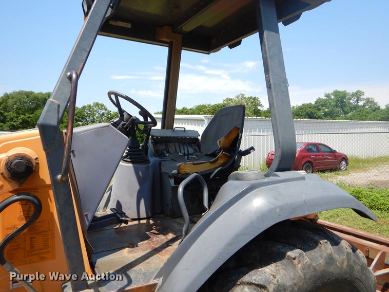 image for item EI9172 2003 Case 570M XT landscape tractor