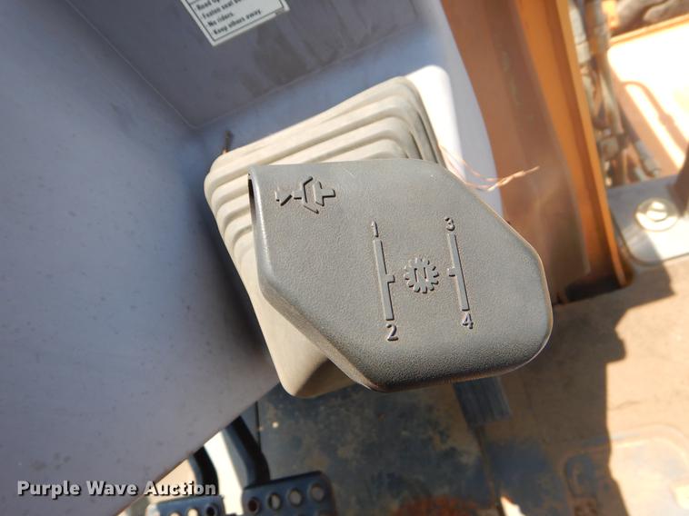 image for item EI9172 2003 Case 570M XT landscape tractor