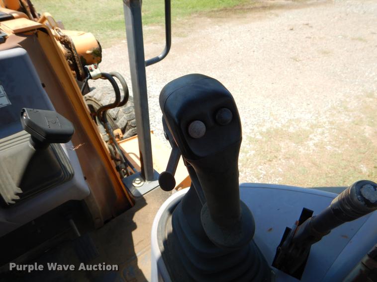 image for item EI9172 2003 Case 570M XT landscape tractor