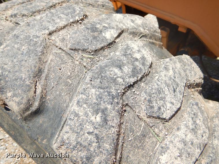 image for item EI9172 2003 Case 570M XT landscape tractor