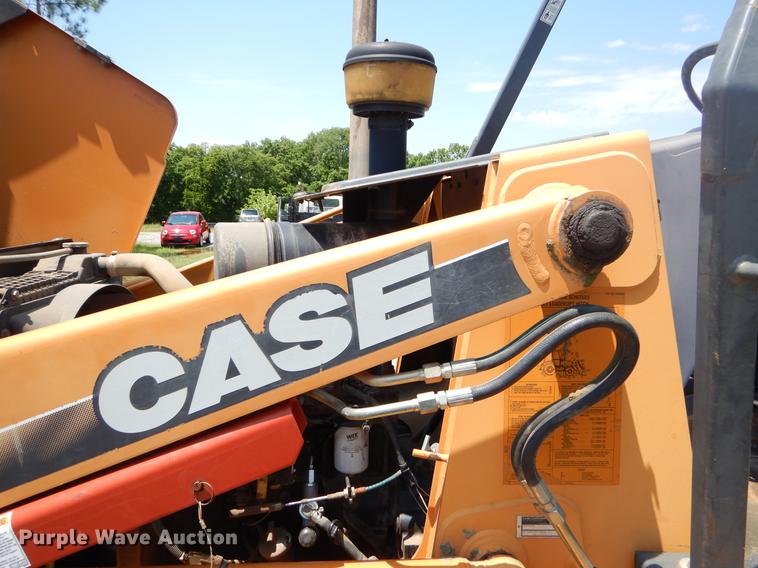 image for item EI9172 2003 Case 570M XT landscape tractor