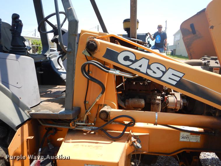 image for item EI9172 2003 Case 570M XT landscape tractor