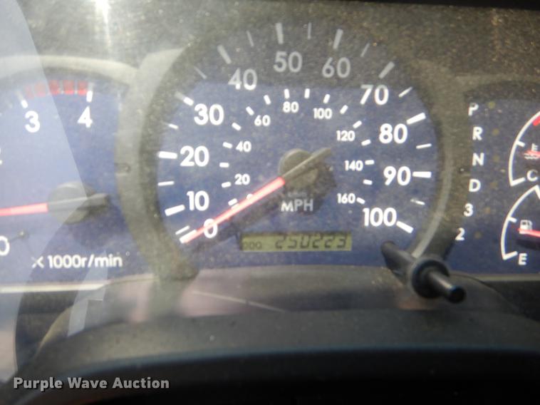 image for item EI9174 2008 Mitsubishi FUSO flatbed truck