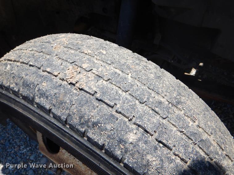 image for item EI9174 2008 Mitsubishi FUSO flatbed truck