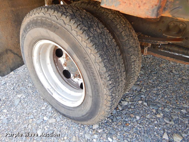 image for item EI9174 2008 Mitsubishi FUSO flatbed truck