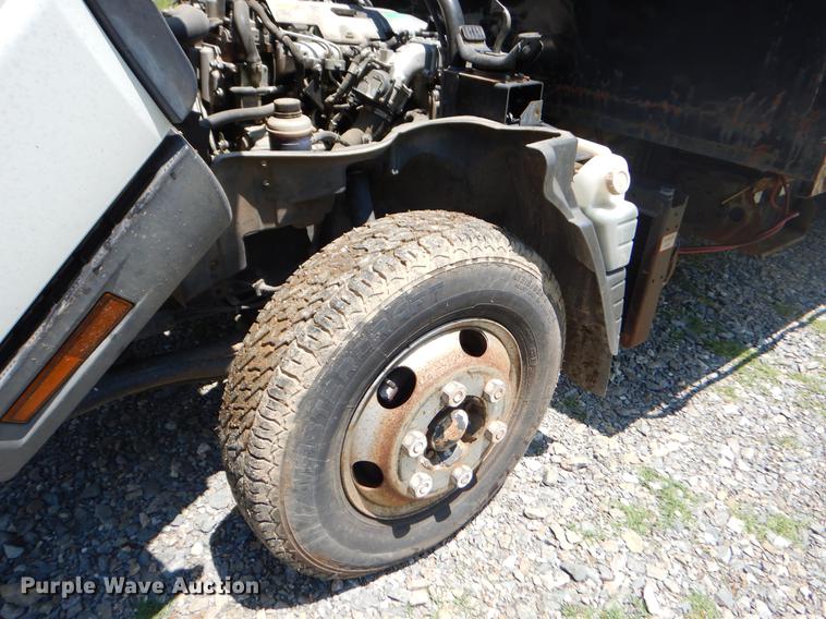 image for item EI9174 2008 Mitsubishi FUSO flatbed truck