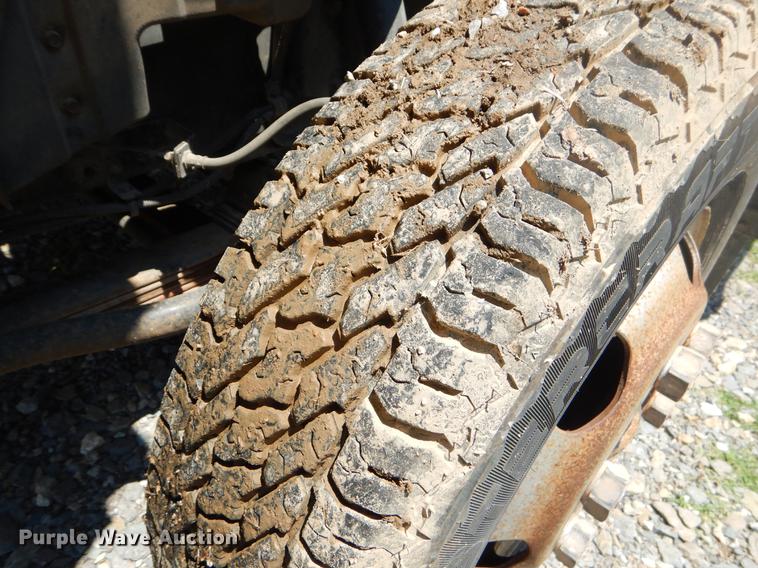 image for item EI9174 2008 Mitsubishi FUSO flatbed truck