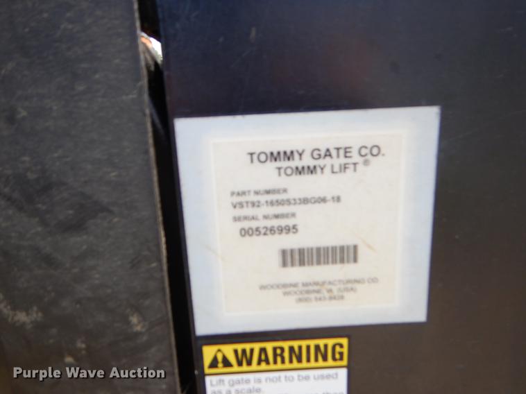 image for item EI9174 2008 Mitsubishi FUSO flatbed truck