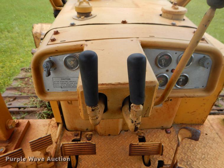 image for item EI9175 Caterpillar D6C dozer