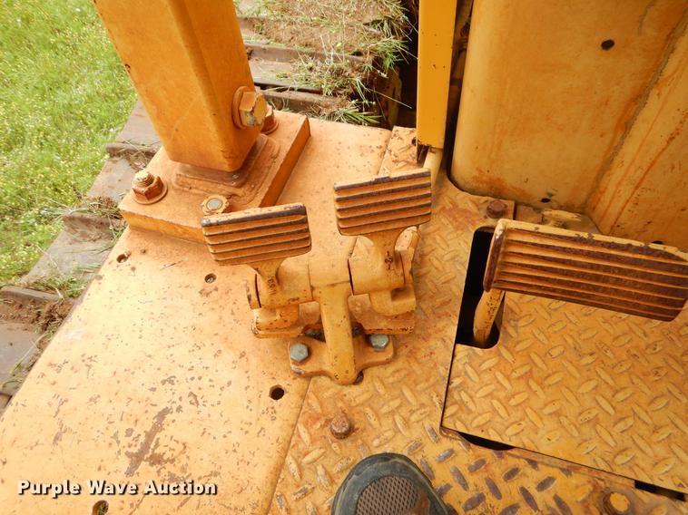 image for item EI9175 Caterpillar D6C dozer