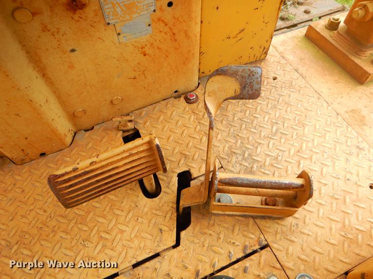 image for item EI9175 Caterpillar D6C dozer