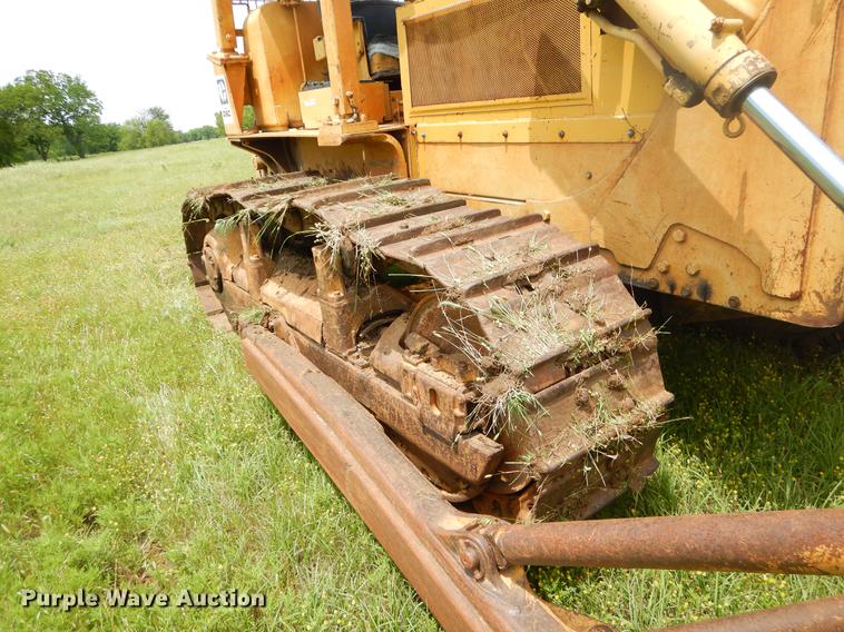 image for item EI9175 Caterpillar D6C dozer