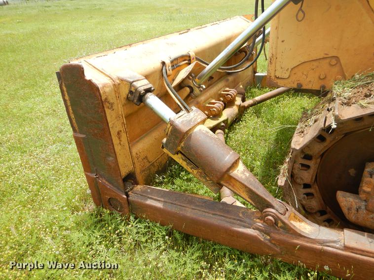 image for item EI9175 Caterpillar D6C dozer