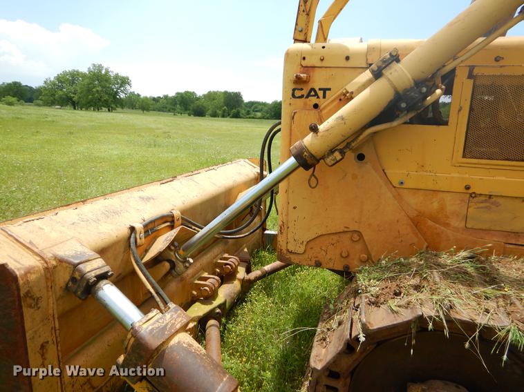 image for item EI9175 Caterpillar D6C dozer