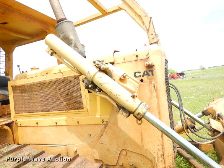 image for item EI9175 Caterpillar D6C dozer