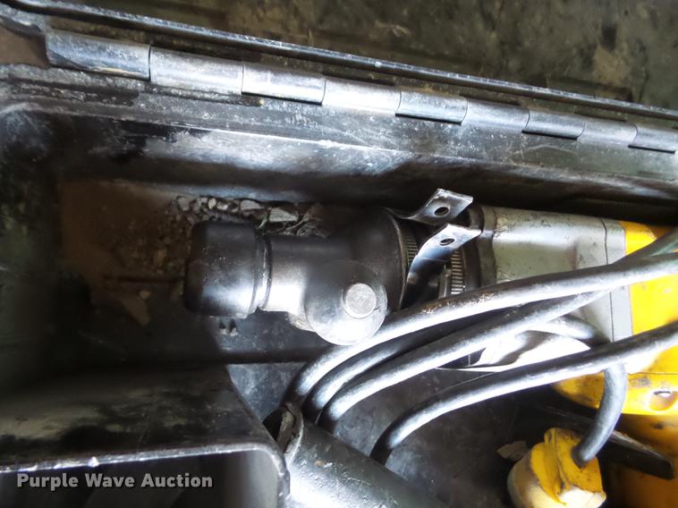 image for item EJ9395 DeWalt D25551 rotary hammer drill