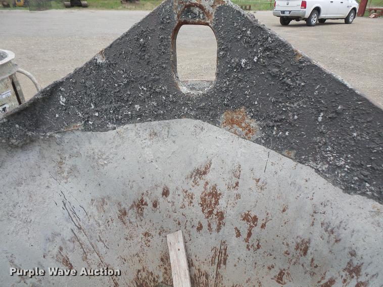 image for item EJ9412 Concrete bucket