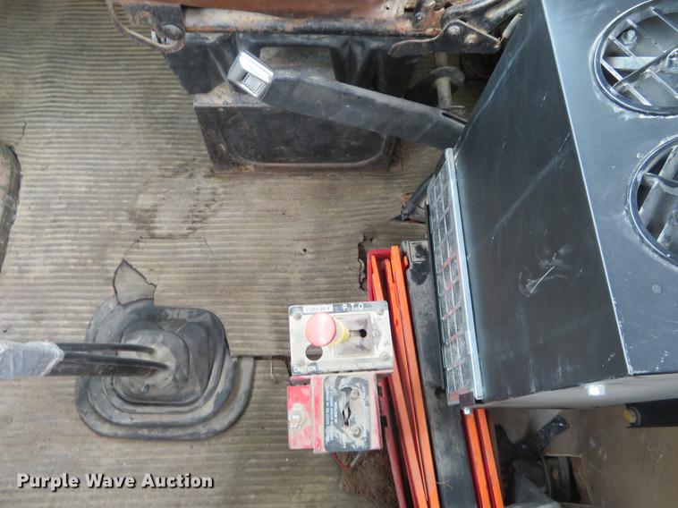 image for item EJ9576 1988 Ford LTL9000 semi truck