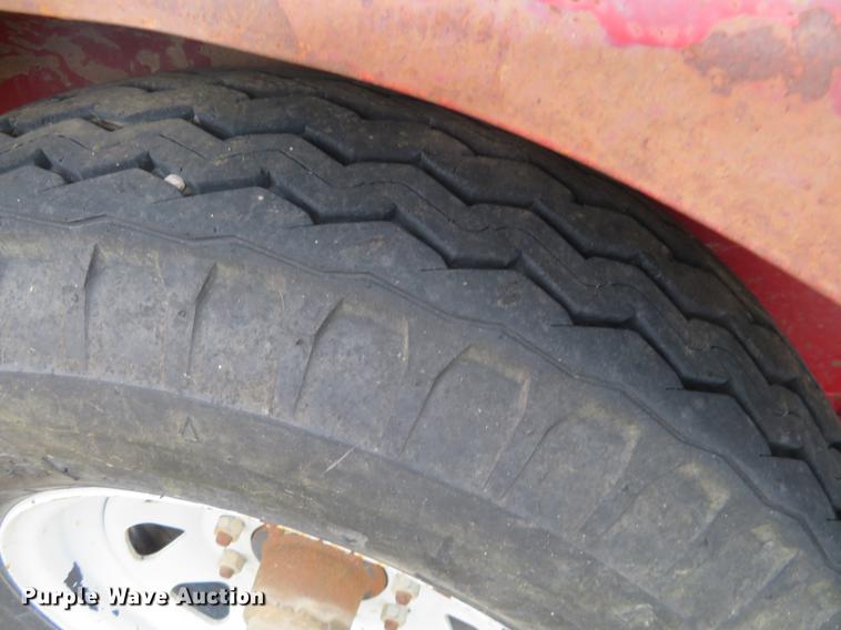 image for item EJ9578 2009 Branson tilt deck utility trailer