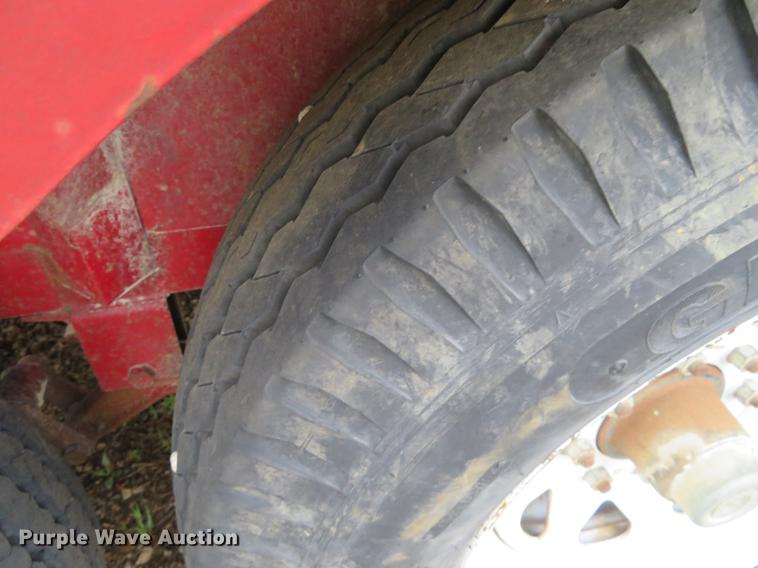 image for item EJ9578 2009 Branson tilt deck utility trailer