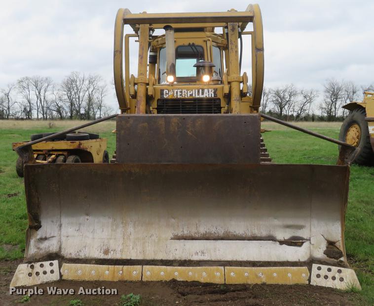 image for item EJ9580 Caterpillar D7H dozer