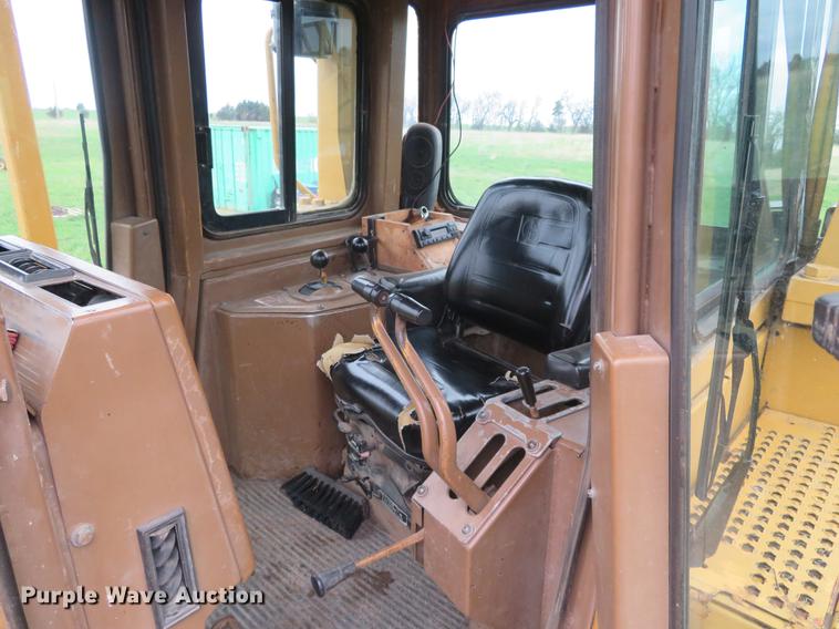 image for item EJ9580 Caterpillar D7H dozer