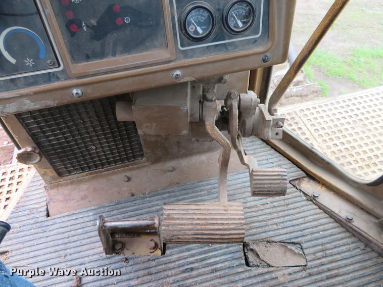 image for item EJ9580 Caterpillar D7H dozer