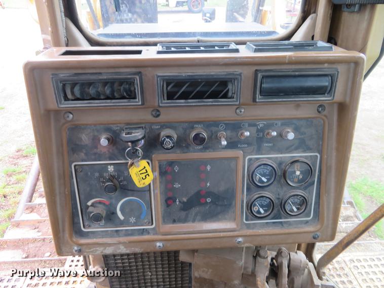 image for item EJ9580 Caterpillar D7H dozer