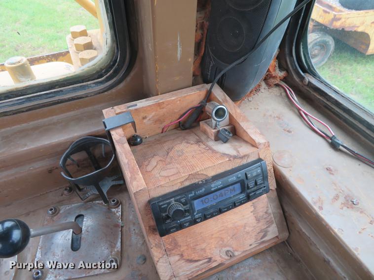 image for item EJ9580 Caterpillar D7H dozer