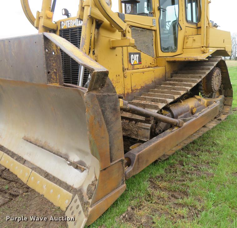 image for item EJ9580 Caterpillar D7H dozer