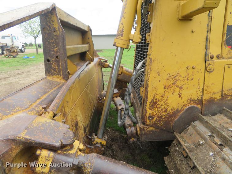 image for item EJ9580 Caterpillar D7H dozer