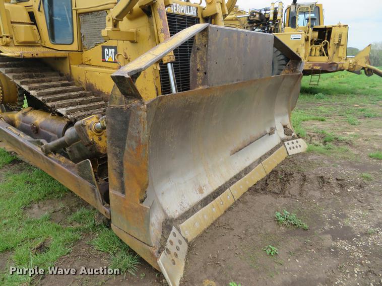 image for item EJ9580 Caterpillar D7H dozer