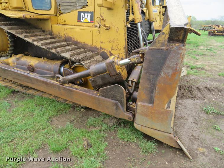 image for item EJ9580 Caterpillar D7H dozer