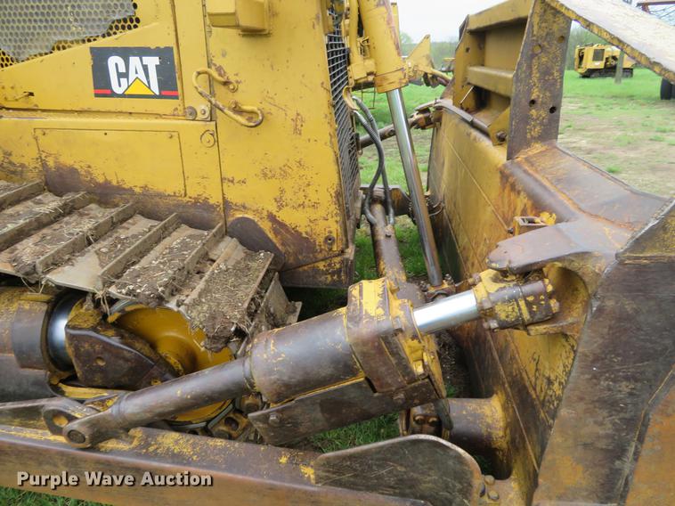 image for item EJ9580 Caterpillar D7H dozer