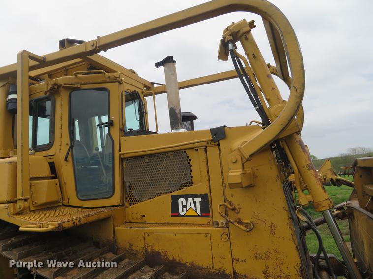 image for item EJ9580 Caterpillar D7H dozer
