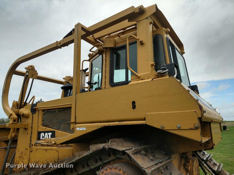 image for item EJ9580 Caterpillar D7H dozer